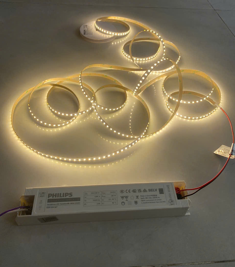 đ&egrave;n led d&acirc;y strip