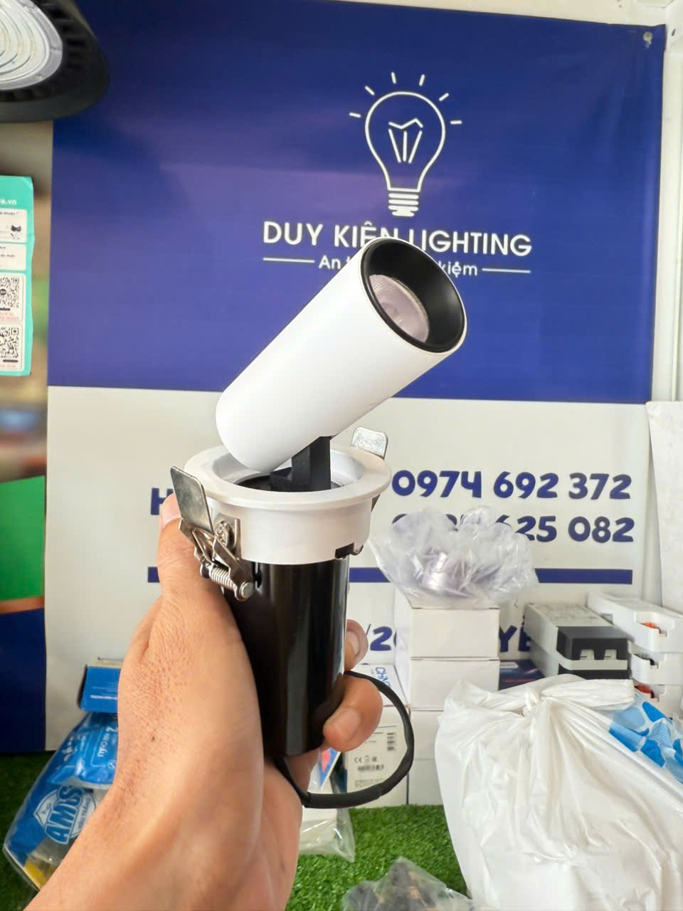 đ&egrave;n led oem spotlight