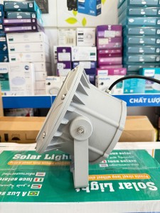 Bộ đèn Pha Led tiêu điểm với góc chiếu hẹp