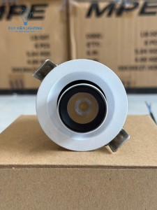 Đèn LED Âm Trần Rọi Góc Xoay OEM Philips