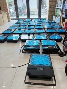 Đèn pha led COB Philips