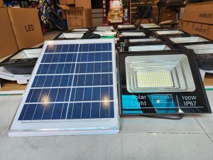Đèn pha led năng lượng mặt trời Solar Light 100W